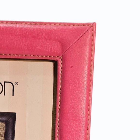 Pink Leather Buxton Photo Frame Designed to Hold a 4" x 6" Photo - Picture 4 of 9